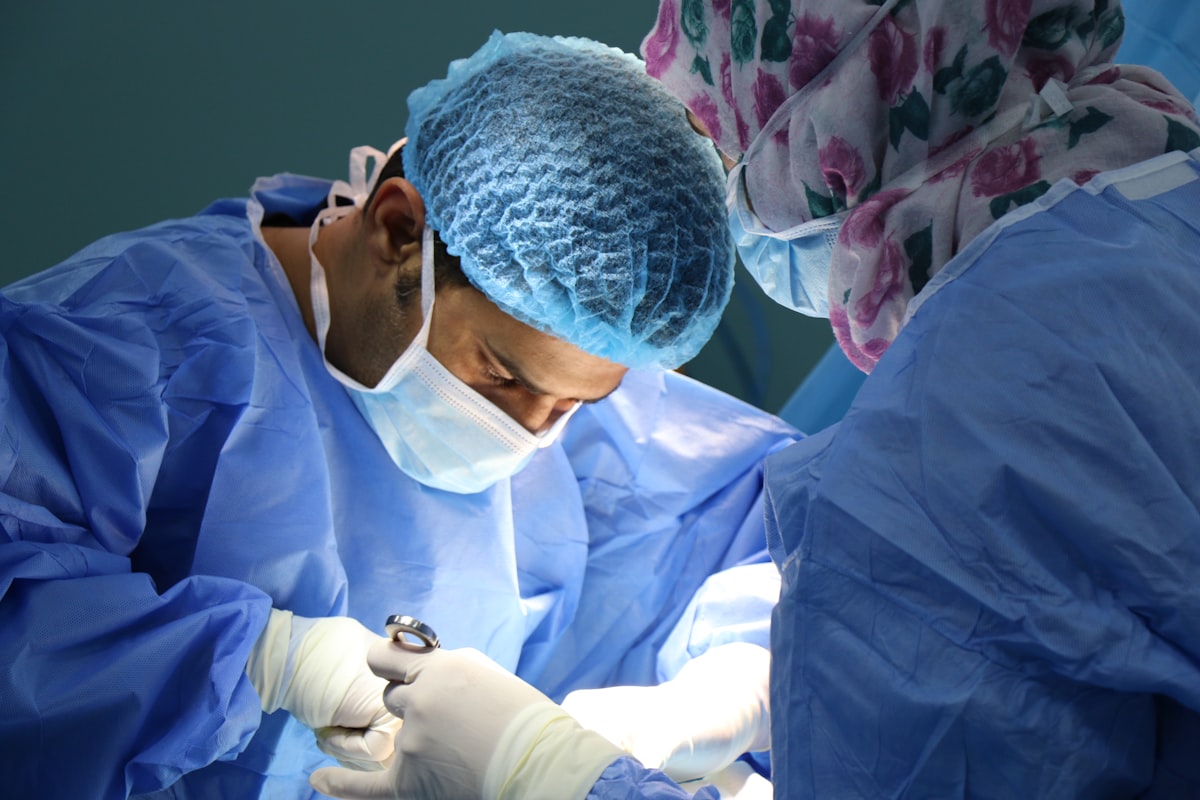 Bladder Cancer in the Hardest Spot to Operate: How Tangdu Hospital Removed the Tumor and Saved the Bladder