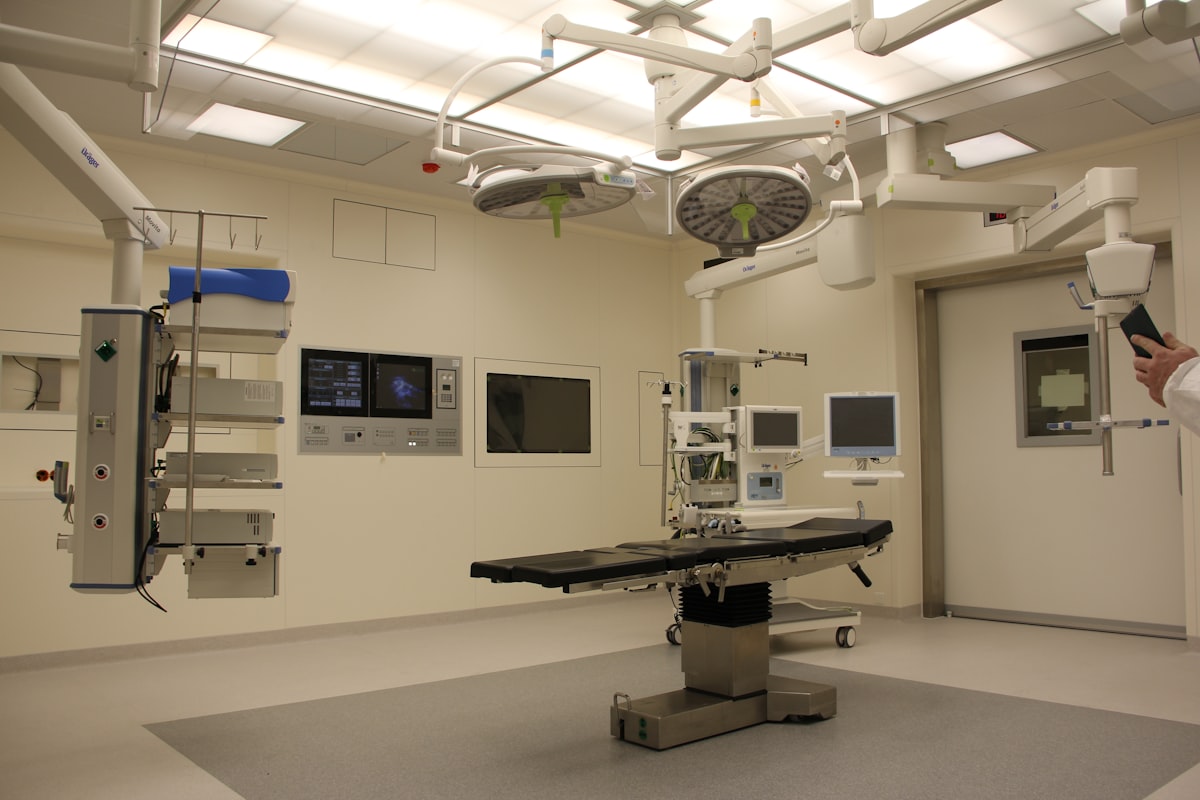 Wrapping Tumors in Electricity: Tangdu Hospital Uses Irreversible Electroporation to Destroy Cancers Near Critical Structures