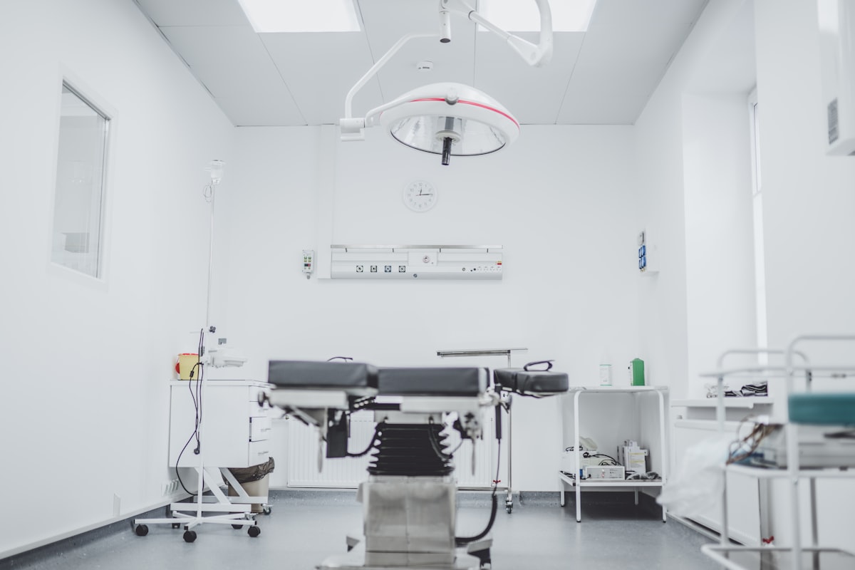 Light That Kills Cancer: XJTU Hospital Performs First Cholangioscopy-Guided Photodynamic Therapy for Bile Duct Tumors